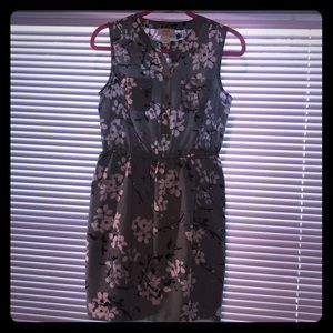 Sleeveless petite flower print dress